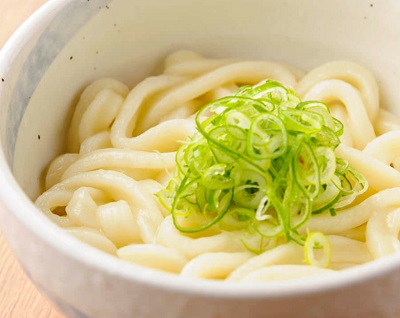 门儿清网：日本购物美食攻略。名古屋 - 炉端烧特色居酒屋餐厅 海女的酌 锦大津通店。伊勢志摩直送の鮮魚と名古屋めし 炉端焼き 海女の酌 錦大津通店。三重县名物地方特色美食-伊勢うどん，招牌菜，伊势志摩特色料理，伊势乌冬面。进公众号【门儿清东瀛控】获取更多信息，还有日本优惠打折券
