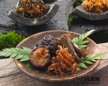美食知识：日本传统料理法-佃煮（つくだに）