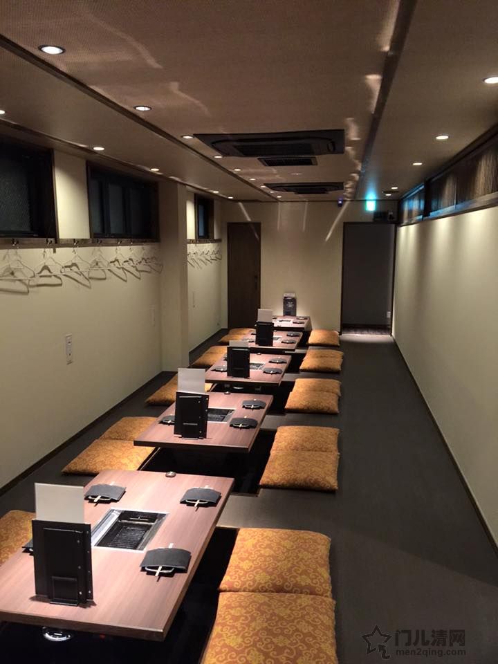 门儿清网：日本购物美食攻略。熟成黑毛和牛，神户牛烤肉餐厅　听(Pound) 京都车站前店。黑毛和牛多种部位拼盘。进公众号【门儿清东瀛控】获取更多信息，还有日本优惠打折券