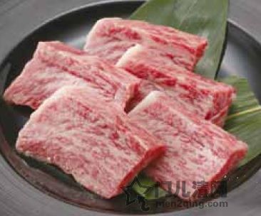 门儿清网：日本购物美食攻略。名古屋·荣地区SUNSHINE SAKAE（阳光盛荣商厦）6层炭火烤肉TAMURA（たむら）荣别邸,黑毛和牛，雪花霜降和牛烤肉。牛后臀尖。店内领取摩天轮免费门票代金券。进公众号【门儿清东瀛控】获取更多信息，还有日本优惠打折券