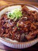 （名物）土手煮盖浇饭【どてめし】