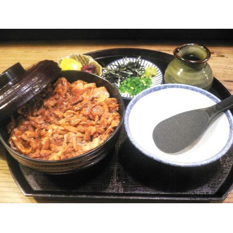 （名物）名古屋土鸡蒲烧鸡肉拌饭【名古屋コーチンのとりひつまぶし】