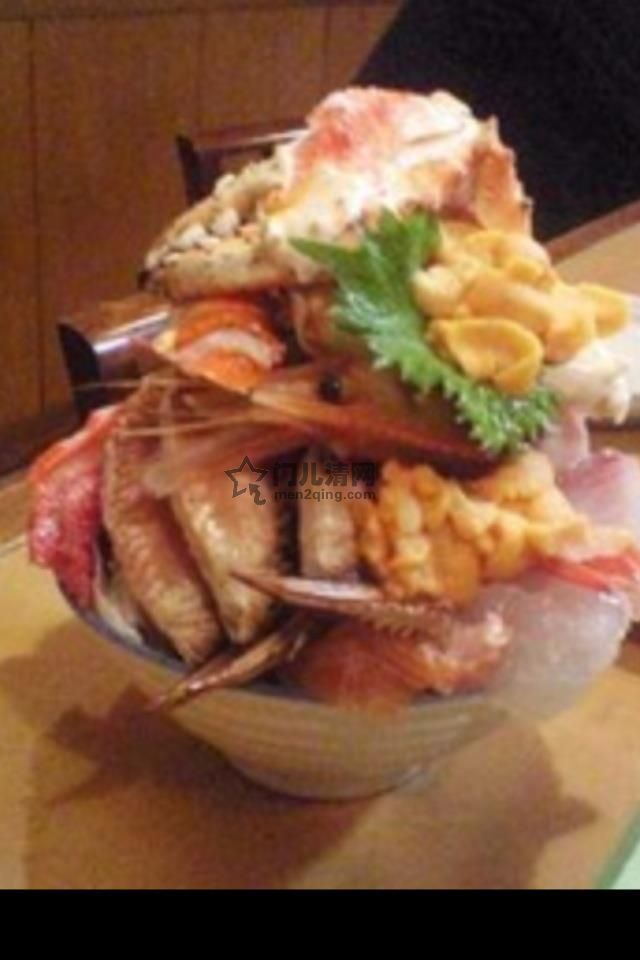 日本料理：美食记录：三文鱼，鰤鱼，毛蟹腿，甜虾，牡丹虾摞成了塔！绝对的巨无霸级海鲜拌饭 图