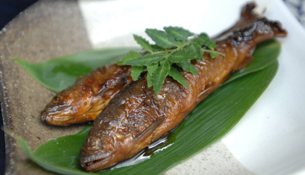 传统日本料理法-甘露煮（かんろに）